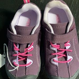 Keen girl purple/pink shoes. Size 9